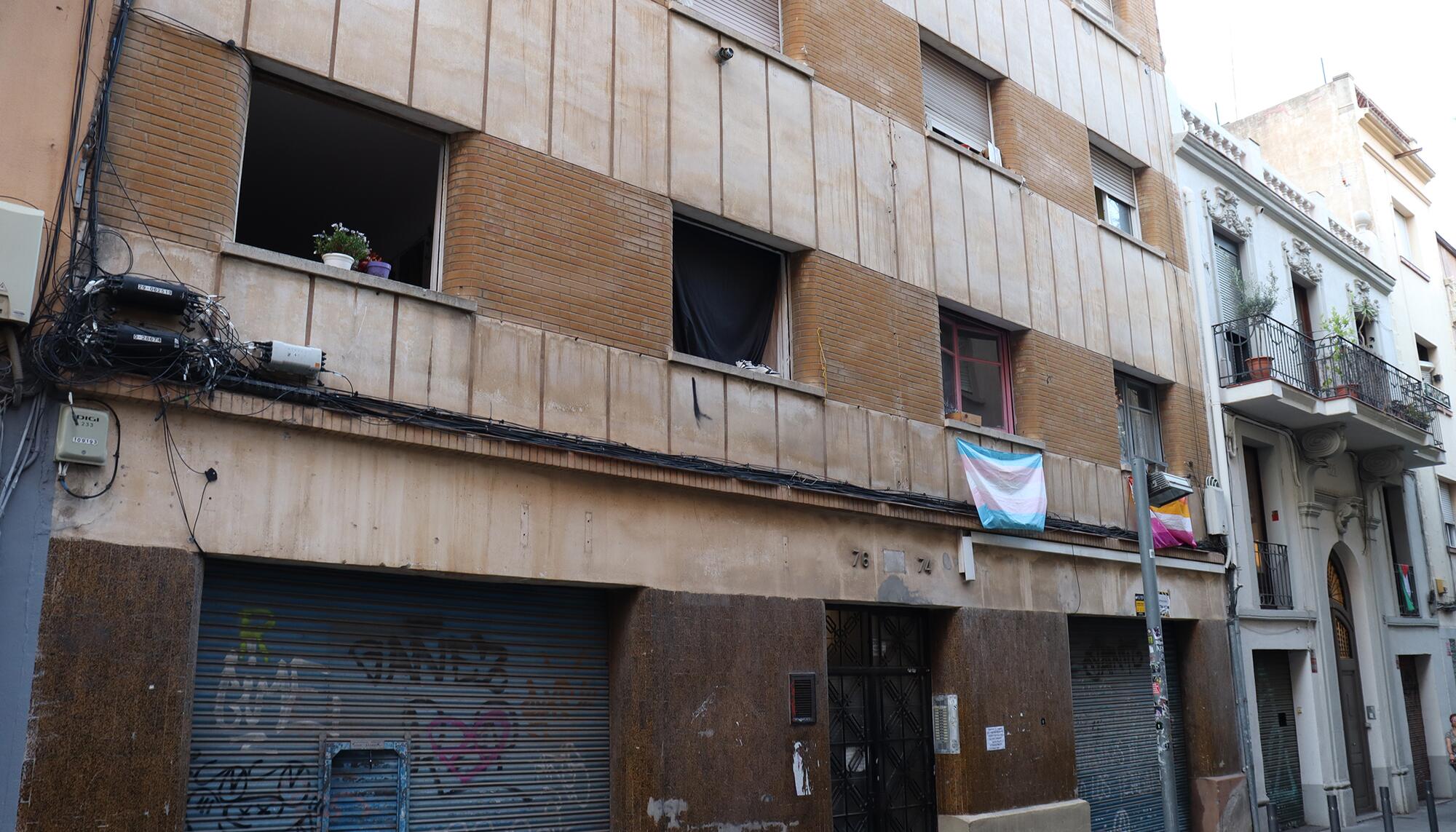 Bloque de pisos en la calle Llenguadoc en el barrio de Sant Andreu de Barcelona.